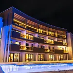 - Next To Areitxpress Liftstation زيل أم سي