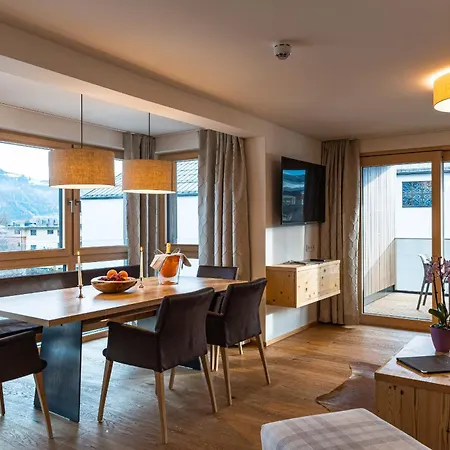 - Next To Areitxpress Liftstation Zell am See