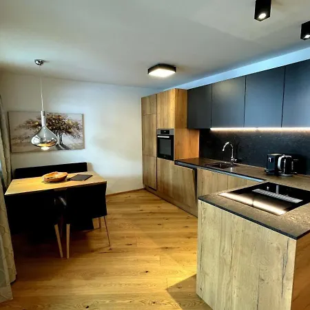- Next To Areitxpress Liftstation زيل أم سي