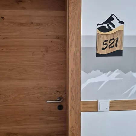 - Next To Areitxpress Liftstation Zell am See