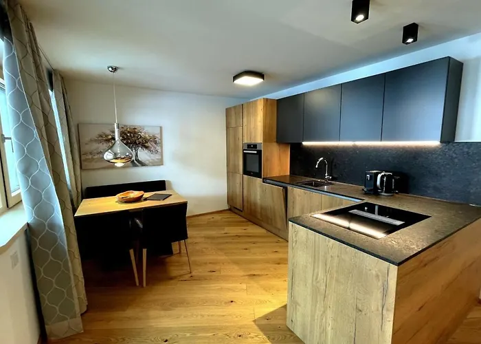 - Next To Areitxpress Liftstation Целль-ам-Зе